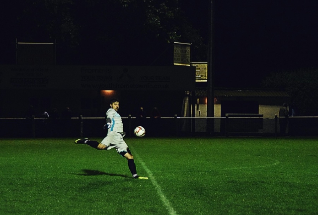 images/world_cup_2026_kick.jpg